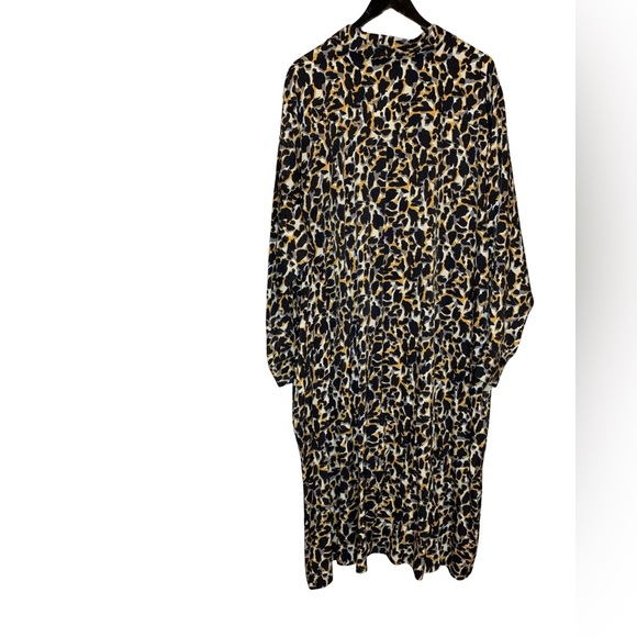 Universal Standard Button Up Shirt Dress * missing belt* - Picture 2 of 4